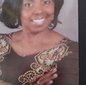 Meet your Posher, Priscilla